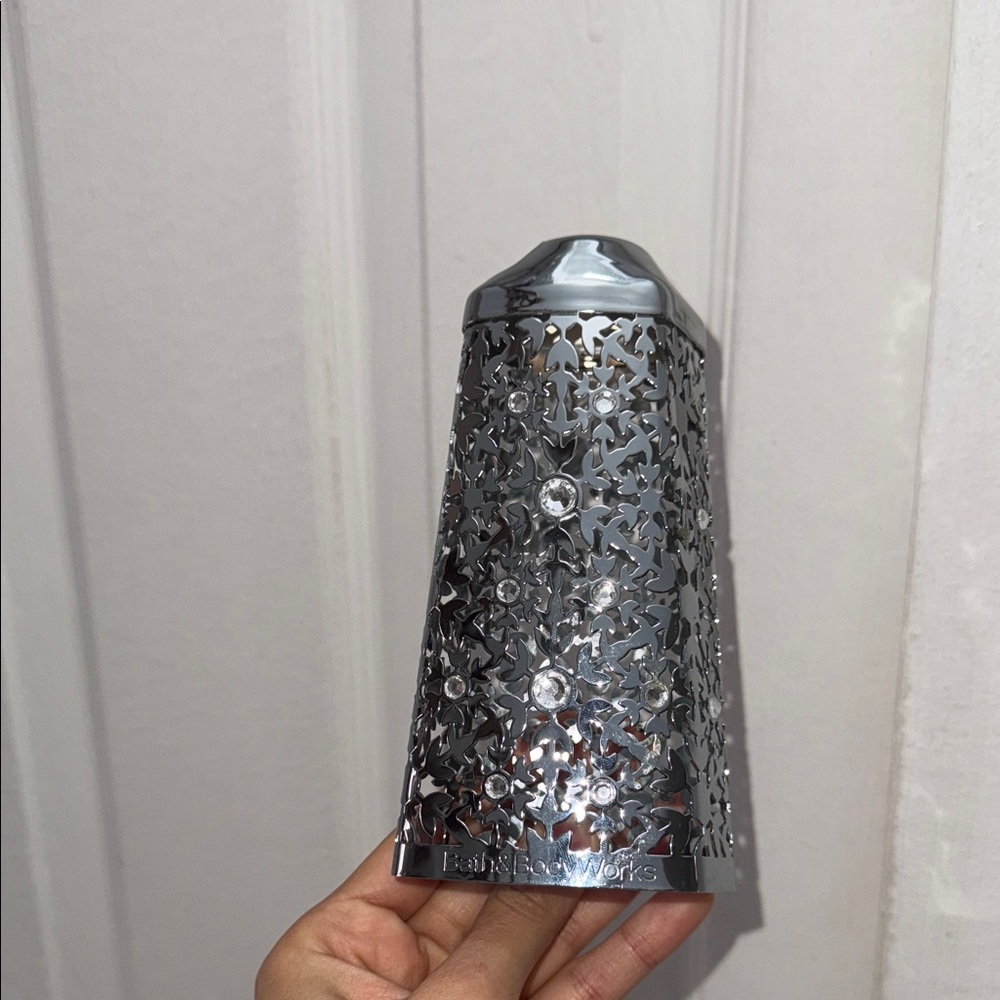Bath & Body Works Snowflake Rhinestone Clear Gem Soap Dispenser Sleeve